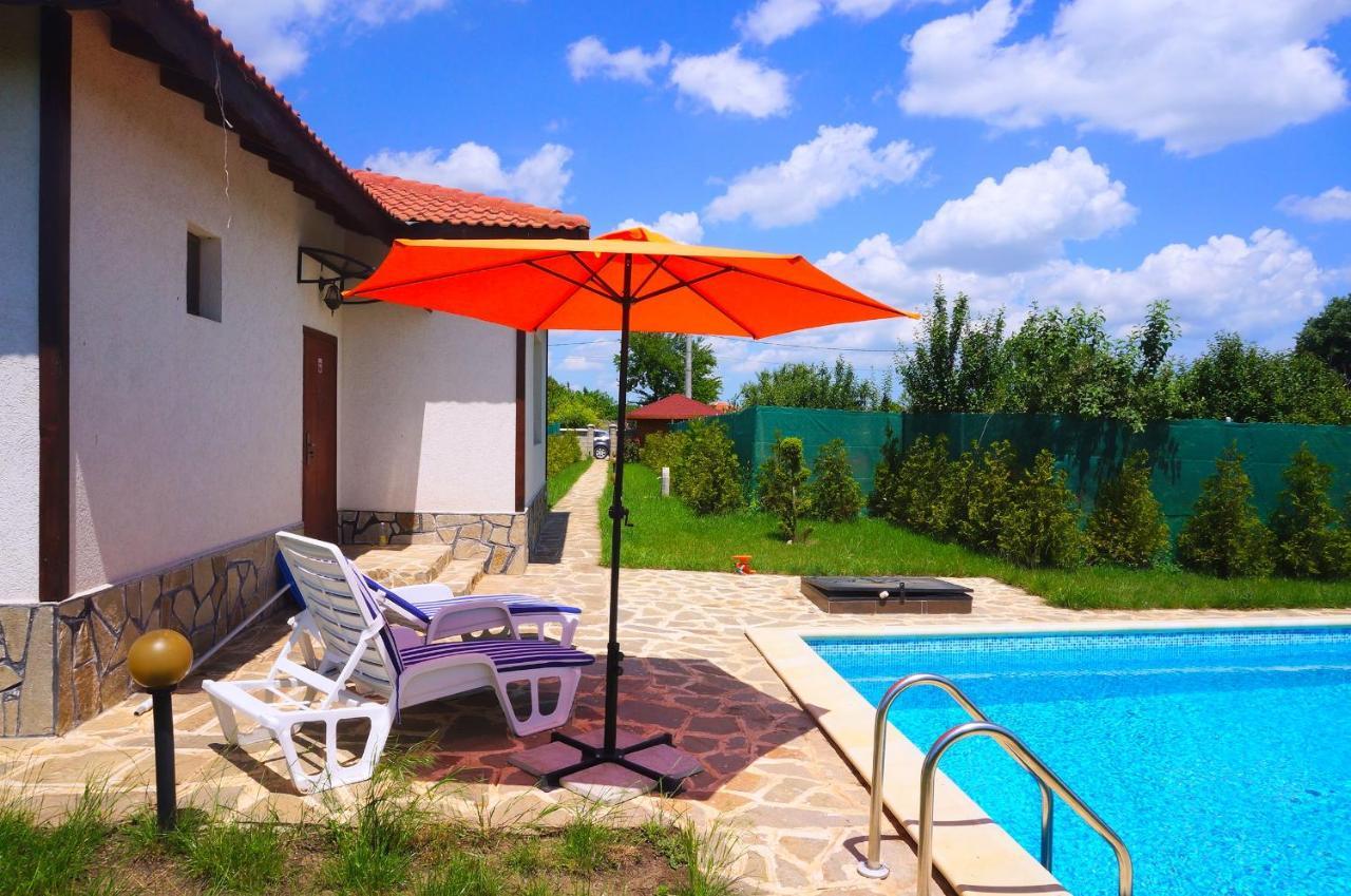 Вила Едем - Villa Edem - Beach Bolata Area บุลกาเรโว ภายนอก รูปภาพ