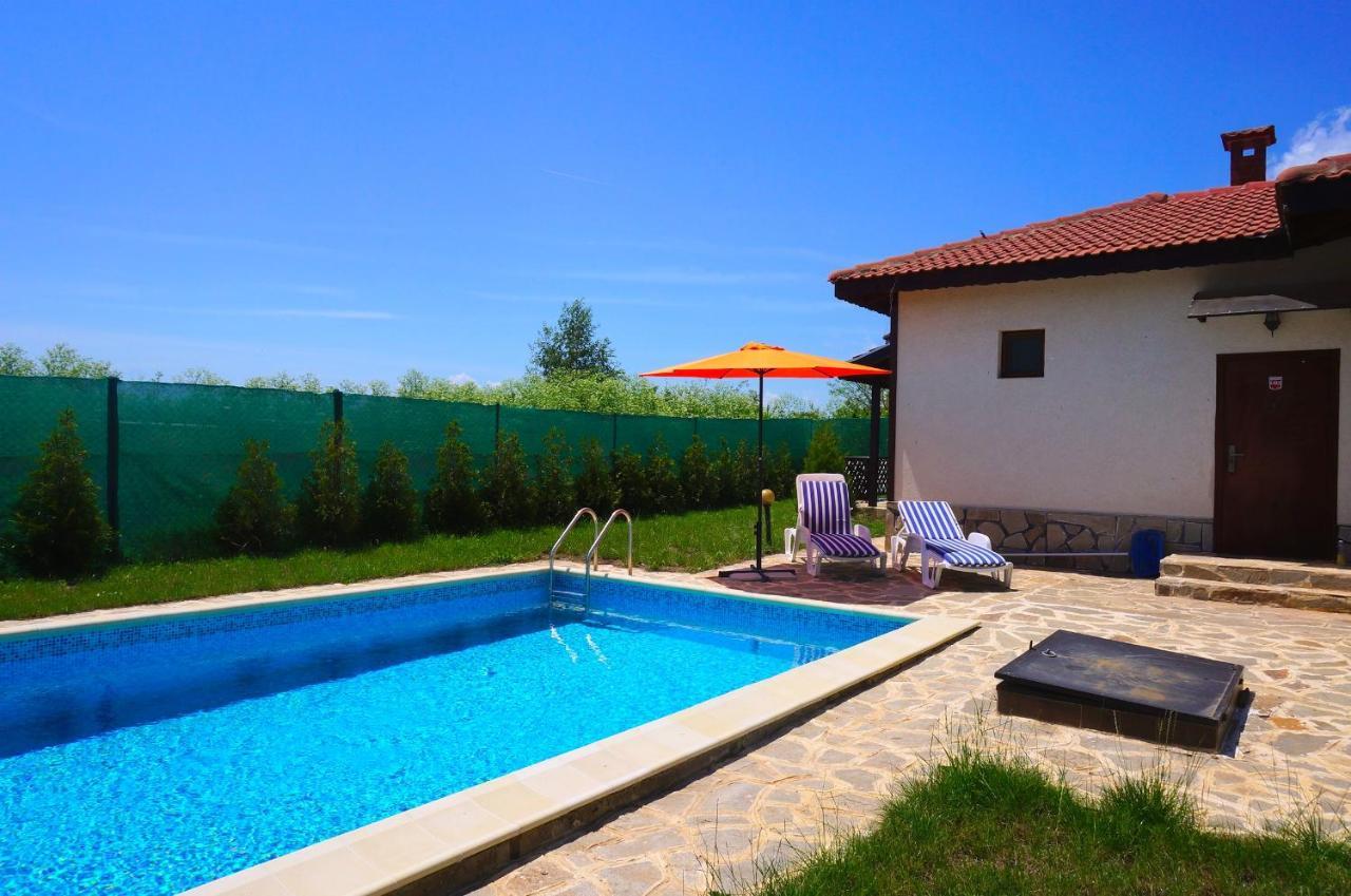 Вила Едем - Villa Edem - Beach Bolata Area บุลกาเรโว ภายนอก รูปภาพ