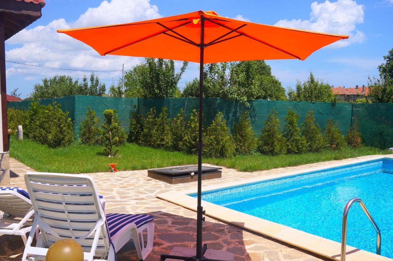 Вила Едем - Villa Edem - Beach Bolata Area บุลกาเรโว ภายนอก รูปภาพ